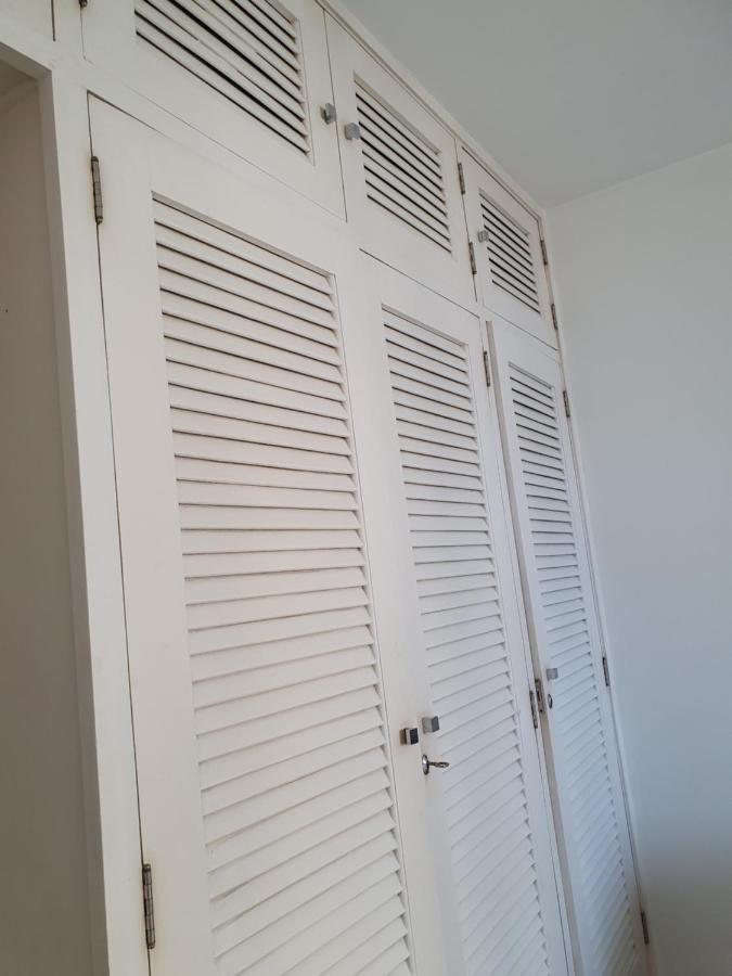 Apartment Pitangueiras 1 C/garagem Guaruja